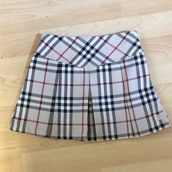 Girls Plaid Skirt 3 4  5 6y. Brand New - Picture 1 of 2
